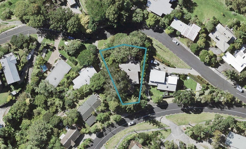 102 Castor Bay Road, Castor Bay, Auckland - Carousel 1