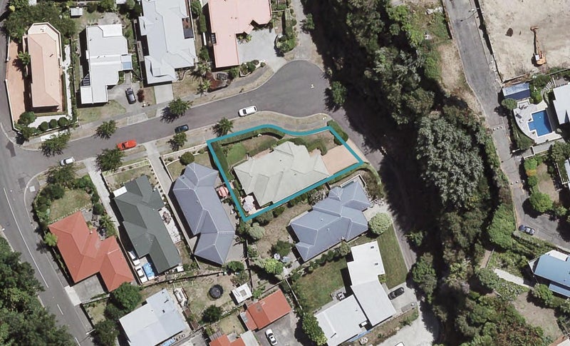 7 Amner Place, Bluff Hill, Napier - Carousel 1