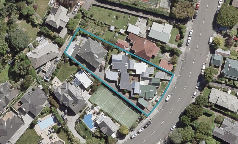 3/5A Bloomfield TCE, Hutt Central, LOWER HUTT - Carousel 1
