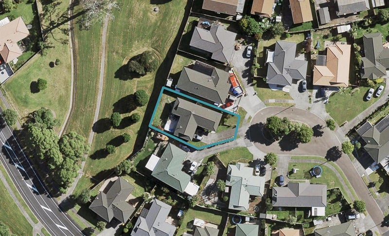 10 Reyland Close, Weymouth, Auckland - Carousel 1