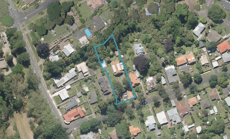 7 Nile Street, Whanganui East, Whanganui - Carousel 1