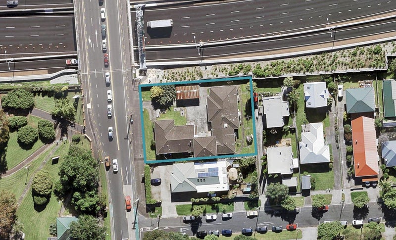 3/26 Carrington Road, Mount Albert, Auckland - Carousel 1