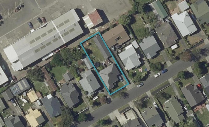 32 Miro Street, Takaro, Palmerston North - Carousel 1