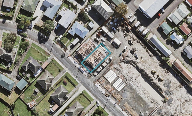 36 Tonar Street, Northcote, Auckland - Carousel 1
