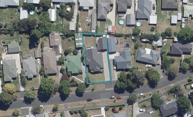 19 Gillies Avenue, Claudelands, Hamilton - Carousel 1