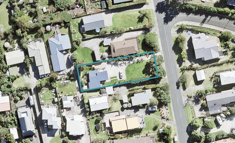 20 Kauri Road, Stanmore Bay, Whangaparaoa - Carousel 1