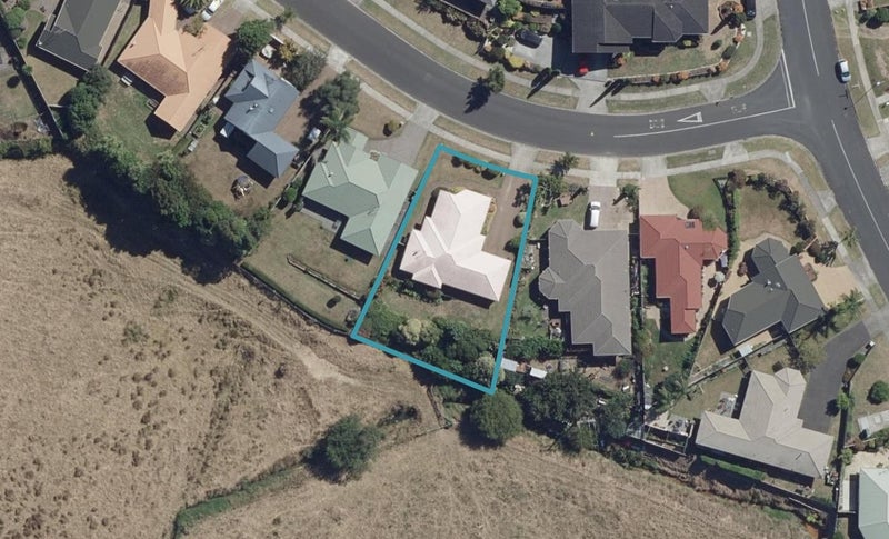 5 Ayrshire Drive, Grandview Heights, Hamilton - Carousel 1