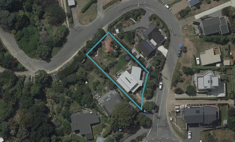 4 Ranui Crescent, Diamond Harbour, Lyttelton - Carousel 1