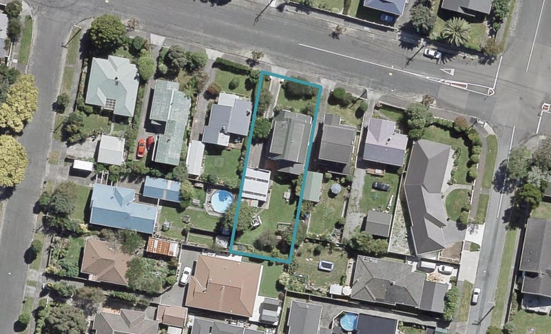 37 Whites Line, WOBURN, LOWER HUTT - Carousel 1