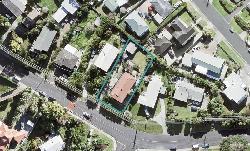 113 Stanmore Bay Road, Stanmore Bay, Whangaparaoa - Carousel 1