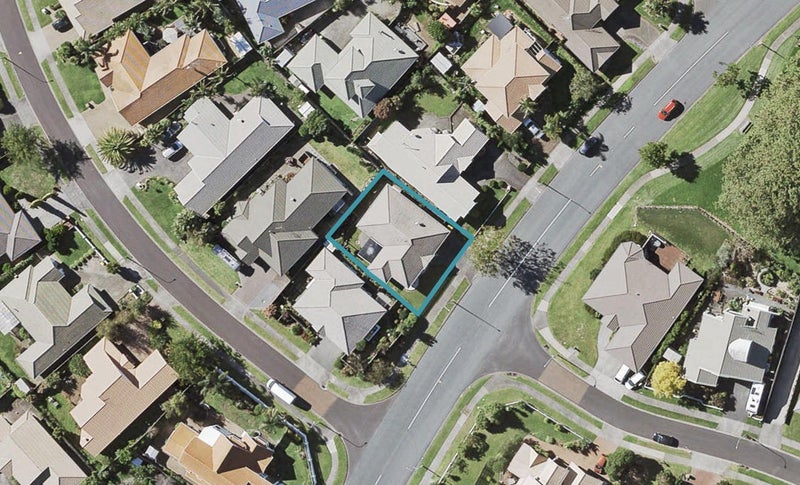 31 Tarnica Road, Northpark, Auckland - Carousel 1