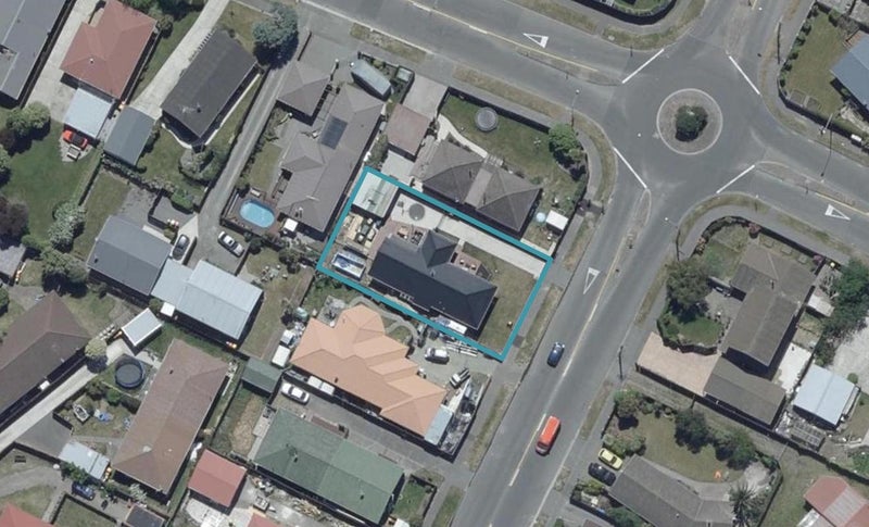 32 Inwoods Road, Parklands, Christchurch - Carousel 1