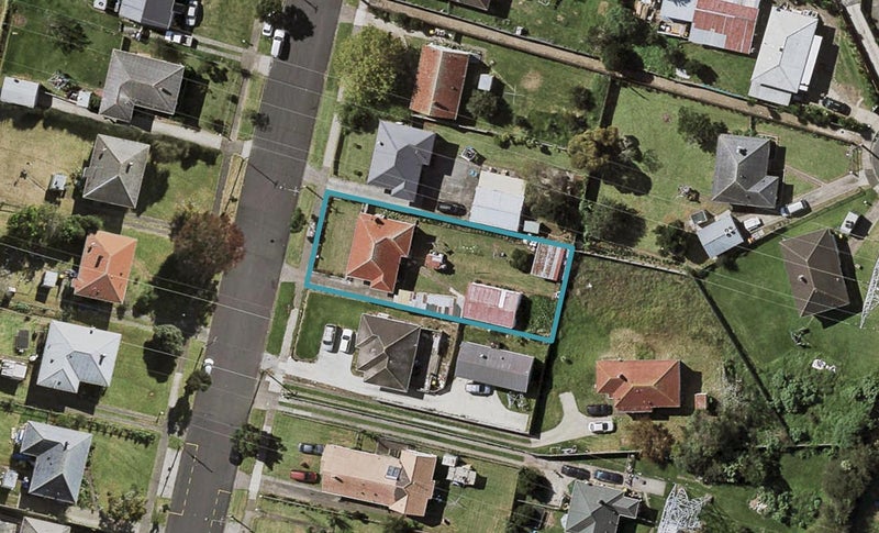 19 Gilbert Road, Otara, Auckland - Carousel 1