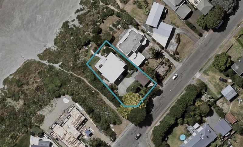67 Field Way, Waikanae Beach, Waikanae - Carousel 1