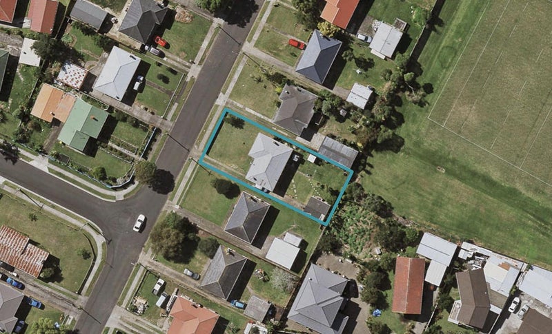 28 Awatere Street, Clover Park, Auckland - Carousel 1