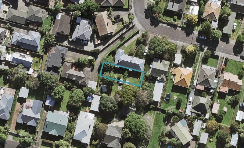 17C Kain Street, Mount Eden, Auckland - Carousel 1