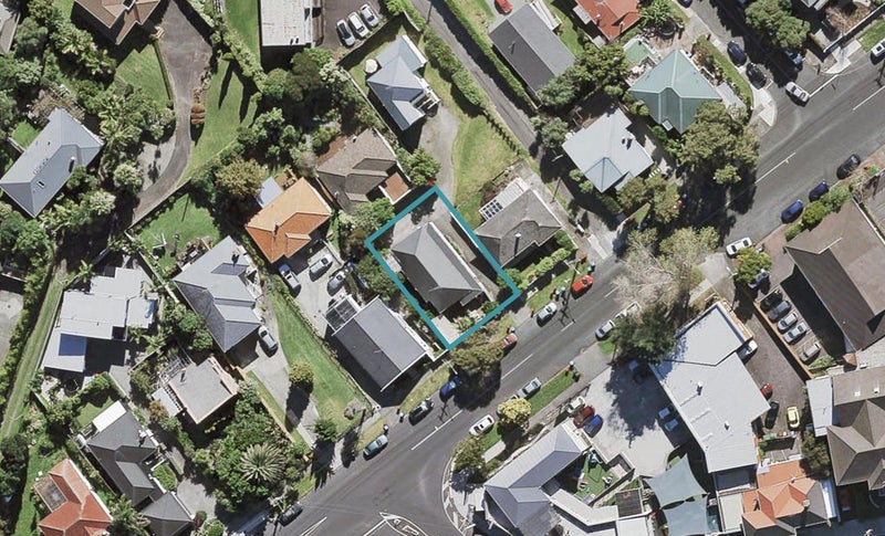 27A Western Springs Road, Morningside, Auckland - Carousel 1