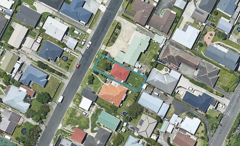 12A Hillstone Avenue, Gate Pa, Tauranga - Carousel 1