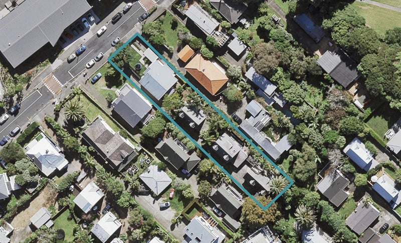 2/60 Larchwood Avenue, Westmere, Auckland - Carousel 1