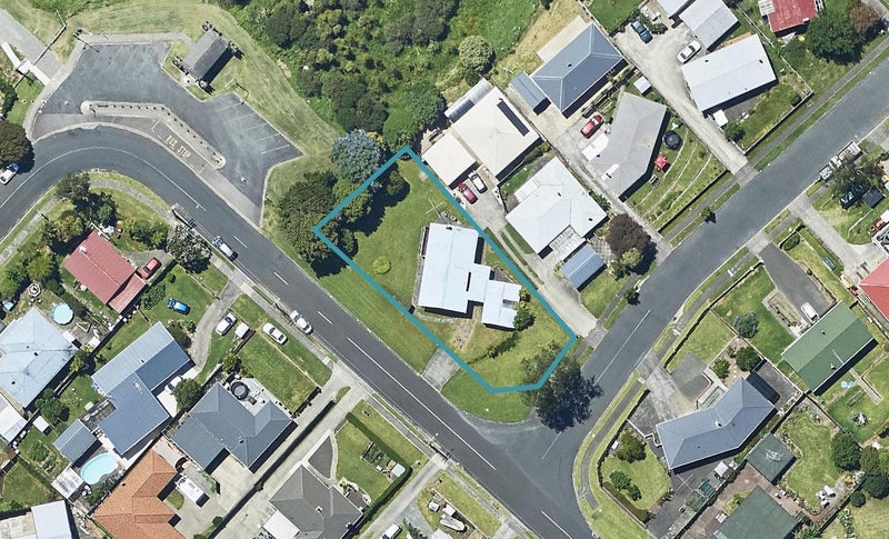 39 Faulkner Street, Gate Pa, Tauranga - Carousel 1