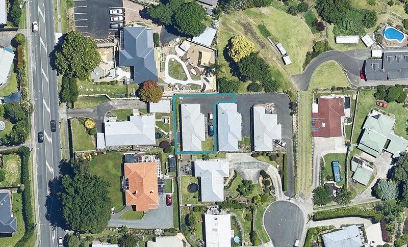 17C Russell Place, Brookfield, Tauranga - Carousel 1