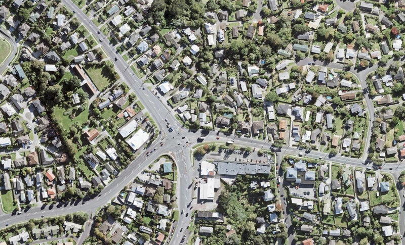 183 Carlisle Road, Northcross, Auckland - Carousel 1