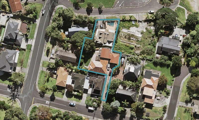 4A Bluff Terrace, Hillsborough, Auckland - Carousel 1