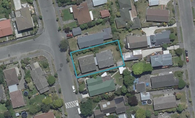 2/52 Royal Park Drive, Parklands, Christchurch - Carousel 1