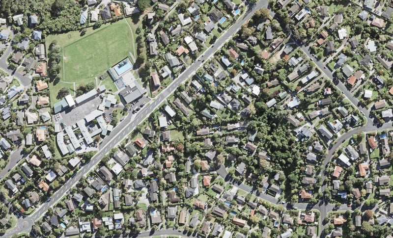 142A Glamorgan Drive, Torbay, Auckland - Carousel 1