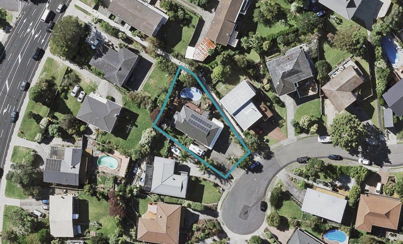 16 Kiri Place, Mairangi Bay, Auckland - Carousel 1