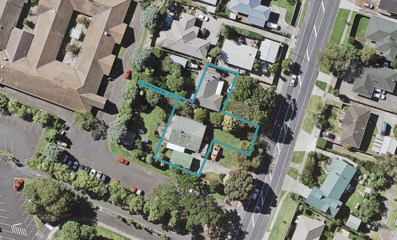 1/103 Botany Road, Botany Downs, Auckland - Carousel 1