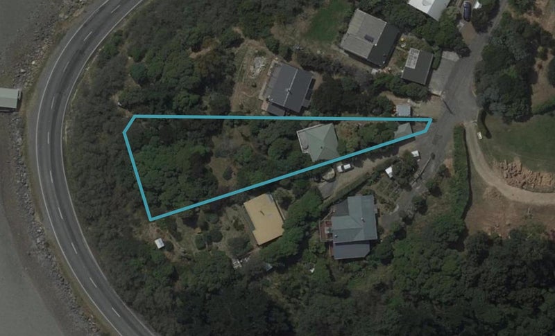 18 Ngaio Lane, Charteris Bay, Governors Bay - Carousel 1
