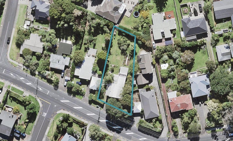 153 Golf Road, Titirangi, Auckland - Carousel 1