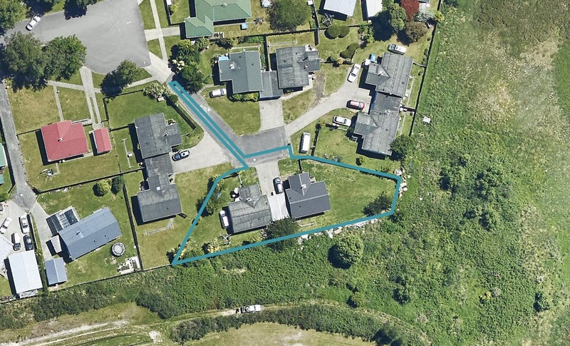 35E Matthew Place, Kawaha Point, Rotorua - Carousel 1