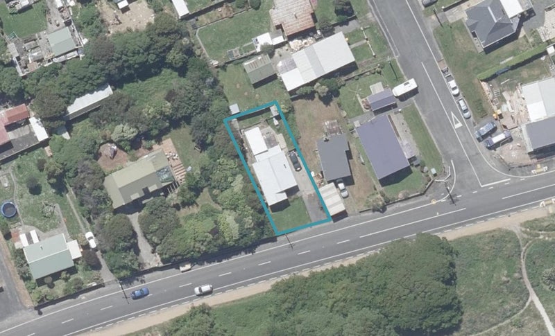 1102 Brighton Road, Brighton, Dunedin - Carousel 1