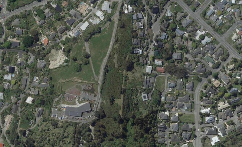 31A Glenelg Spur, Hillsborough, Christchurch - Carousel 1