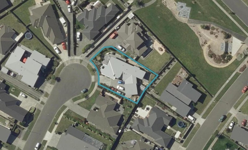 16 Trump Place, Kelvin Grove, Palmerston North - Carousel 1
