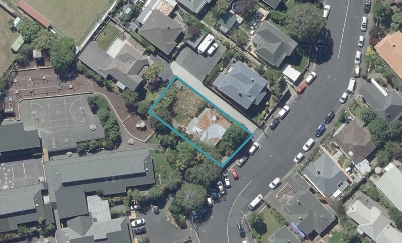 19 Passmore Crescent, Maori Hill, Dunedin - Carousel 1