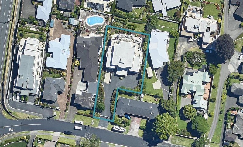 1/8 Hinewa Road, Otumoetai, Tauranga - Carousel 1