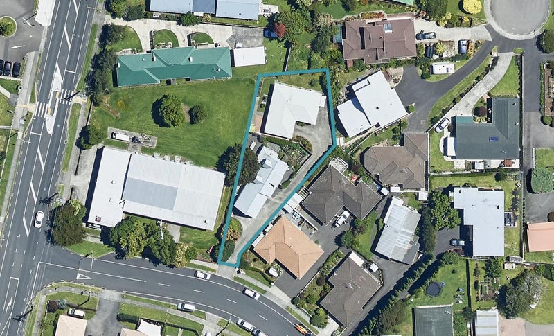12B Darraghs Road, Brookfield, Tauranga - Carousel 1