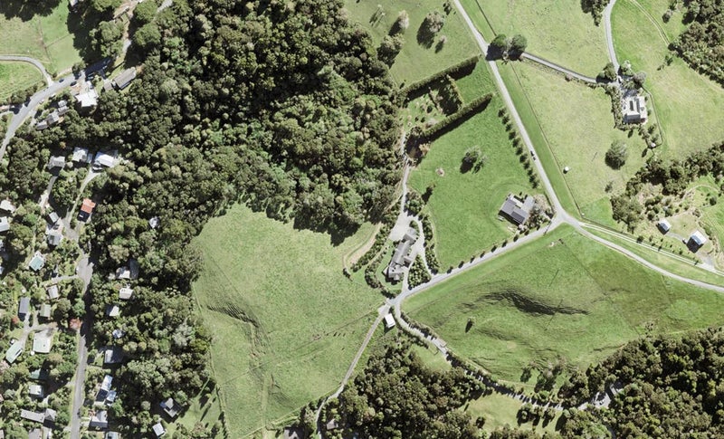6 Kereru Lane, TAWHARANUI PENINSULA, SILVERDALE - Carousel 1