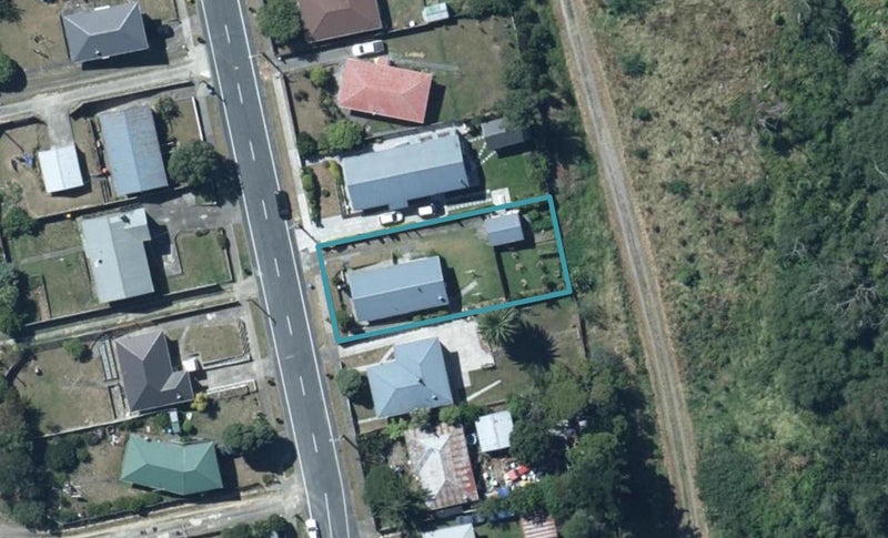 126 Driver Crescent, Cannons Creek, Porirua - Carousel 1