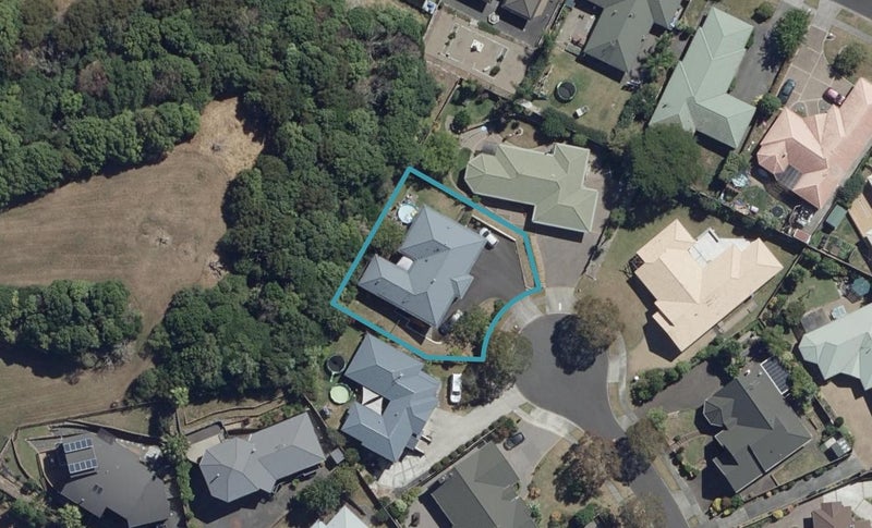 11 Guernsey Place, Grandview Heights, Hamilton - Carousel 1