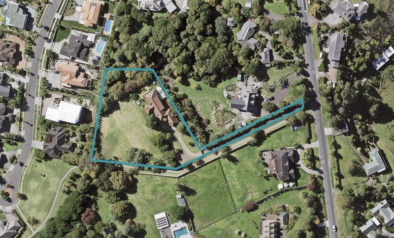 264 Point View Drive, Dannemora, Auckland - Carousel 1