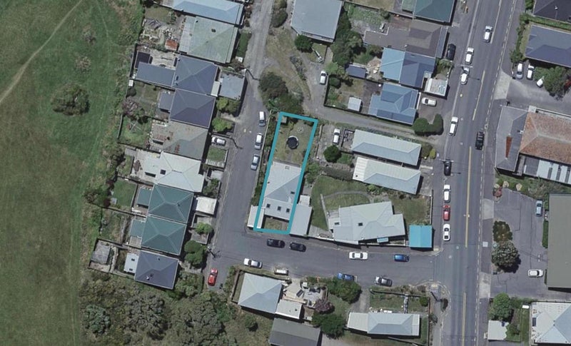 2 Torquay Terrace, Newtown, Wellington - Carousel 1