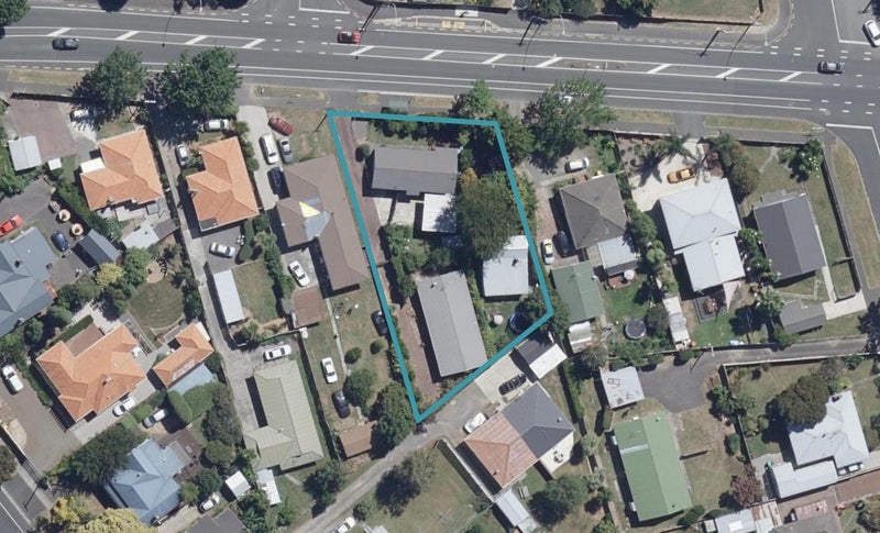 168 Clyde Street, Hamilton East, Hamilton - Carousel 1