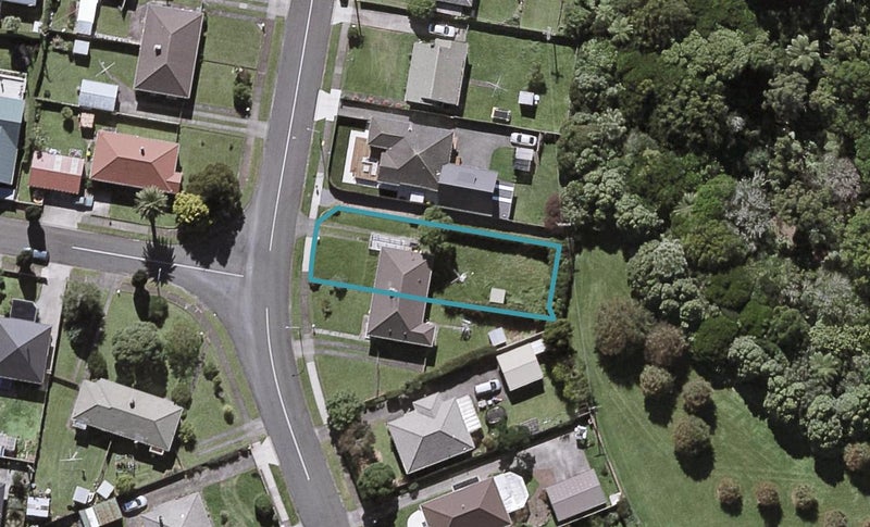 45 Somerset Street, Brooklands, New Plymouth - Carousel 1