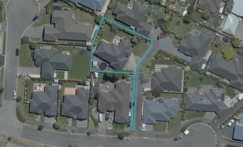 11 Harrys Way, Redwood, Christchurch - Carousel 1