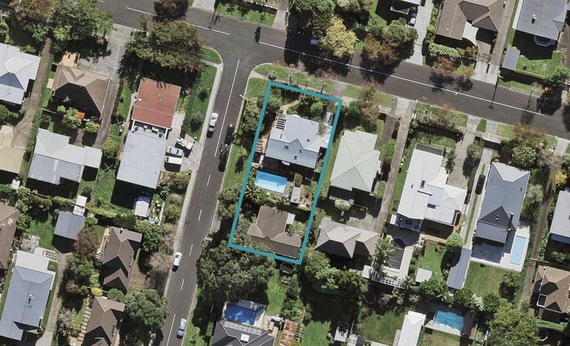 22A Torrance Street, Epsom, Auckland - Carousel 1