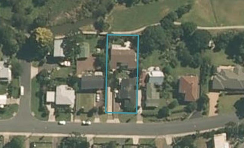 2/7 Otanerua Road, Hatfields Beach, Orewa - Carousel 1